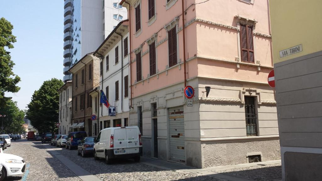 Hotel Astor Piacenza Luaran gambar