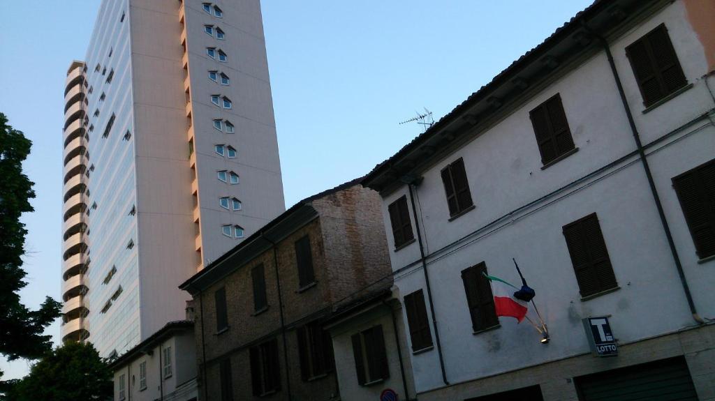 Hotel Astor Piacenza Luaran gambar